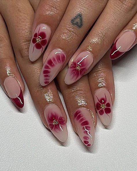 Burgundy Nail Ideas, Elegant Almond Nails, Trendy Almond Nails, Paznokcie Hello Kitty, Wet Flowers, Kutek Disney, Boho Nails, Nail Looks, Cherry Nails