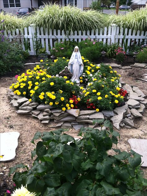 Mary's garden after Sandy Virgin Mary Statue Garden, Marian Garden, Grotto Design, Mary Garden, Sacred Garden, Prayer Garden, Meditation Garden, Mary Statue, The Secret Garden