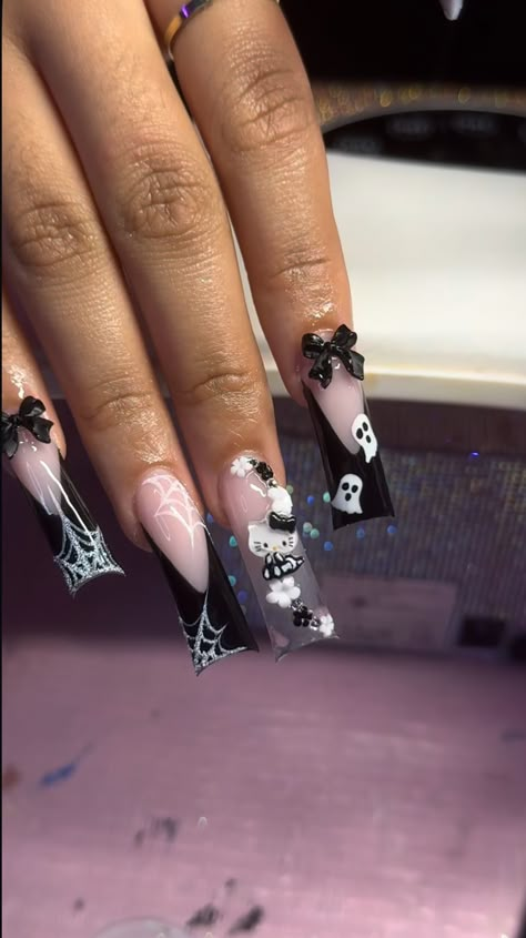 Frenchies Nails, Hoco Nails, Long Acrylic Nail, Halloween Acrylic, Halloween Acrylic Nails, Small Pretty Tattoos, Acrylic Nail Set, Long Acrylic Nail Designs, Easy Diys