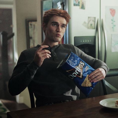 Archie Andrews Season 6, Archie Andrews Icons, Archie And Jughead, Riverdale Season 6, Kj Appa, Archie Andrews Riverdale, Riverdale Season 1, K J Apa, Rhaegar Targaryen