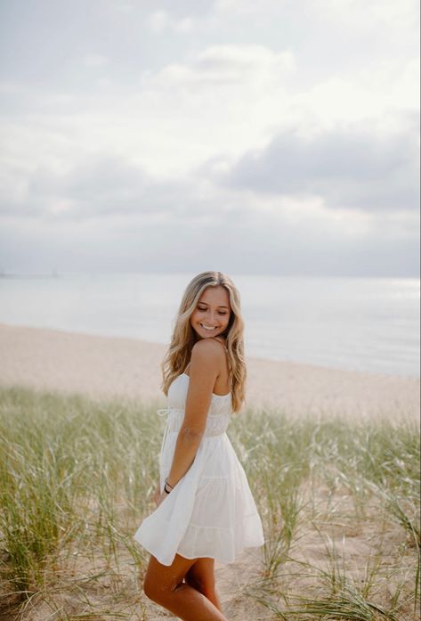 Poses For On The Beach, Beach Photoshoot Poses Women, Senior Picture Pose Ideas Beach, Beach Pictures One Person, Aesthetic Senior Pictures Beach, Beach Photoshoot Inspiration, Marina Senior Pictures, White Dress Senior Pictures Beach, Cute Dresses For Senior Pictures