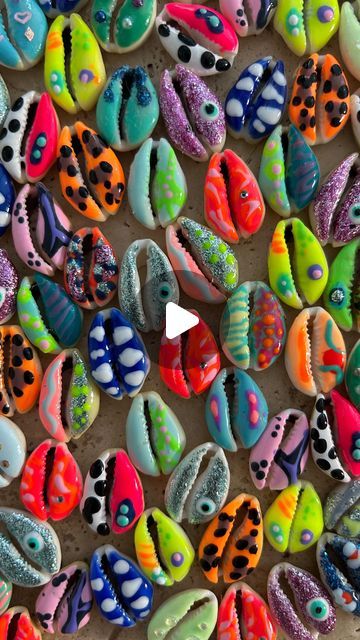 Bonk Ibiza Jewelry on Instagram: "I have painted 100 cowrie shells today 🐚🖌️🌈🎨 SOON new Coco bracelets & necklaces 🛍️🛒" Shells Necklace, Cowrie Shell Jewelry, Cowry Shell, Cowrie Shells, Painted Shells, Hand Painted Jewelry, Women Art, Cowrie Shell, Shell Jewelry