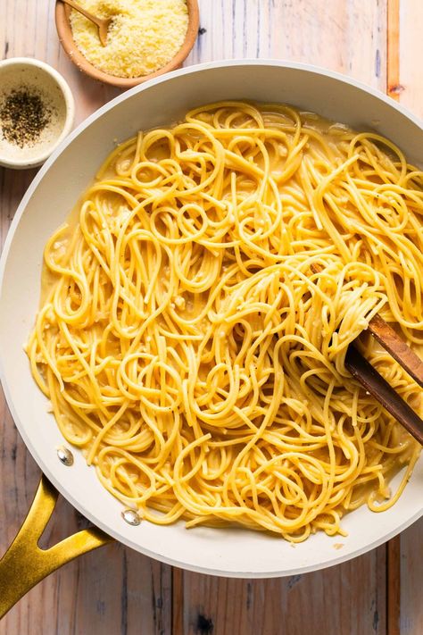 Creamy Miso Pasta (A Quick & Easy 30-Minute Recipe) Miso Noodles, Miso Pasta, Specific Carbohydrate Diet Recipes, Main Salad, Pasta With Alfredo Sauce, Simple Pasta, Specific Carbohydrate Diet, Parmesan Sauce, Asian Inspired Recipes