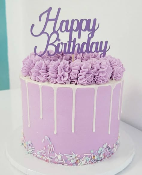 Cute Purple Birthday Cakes, Pretty Birthday Cakes Purple, Simple Cakes For Girls Birthday, Birthday Cake For 15 Year Girl, Purple Cake Ideas Birthday Beautiful, Pink And Purple Cake Ideas Simple, Purple 13th Birthday Cake, Purple White Cake Birthday, Purple Cake Ideas Birthday Simple