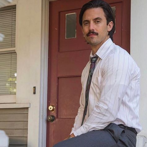 Milo This Is Us, Jack Pearson, The Family Man, 2000s Men, Tv Dads, The Goldbergs, Family Man, Milo Ventimiglia, Mandy Moore