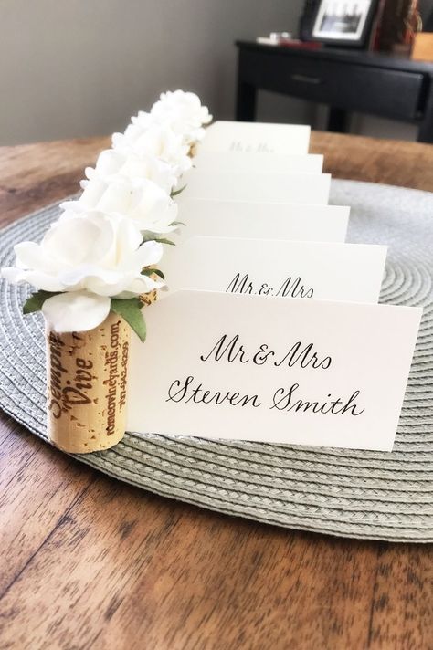 Wedding Place Card Holder Ideas, Place Card Holder Ideas, Card Holder Ideas, Cork Place Cards, Wine Cork Place Card Holder, Wedding Place Card Holders, Wedding Table Deco, Place Card Table Wedding, Place Card Holders Wedding