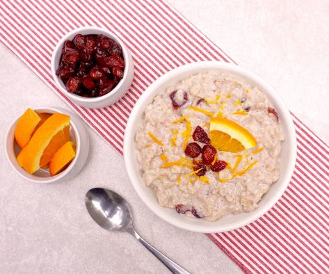 Cranberry Orange Oatmeal is a healthy vegan breakfast Cranberry Orange Oatmeal, Orange Oatmeal, Oatmeal Porridge, Breakfast Oatmeal Recipes, Vegan Oatmeal, Healthy Vegan Breakfast, Cinnamon Oatmeal, Oatmeal Bowls, Oatmeal Recipe