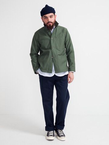 Engineered Garments workaday utility jacket completes this great outfit Modern Mens Haircuts, Style Masculin, Mens Fashion Inspiration, Workwear Fashion, Jacket Outfit, Mens Winter Fashion, 가을 패션, Engineered Garments, Blue Pants