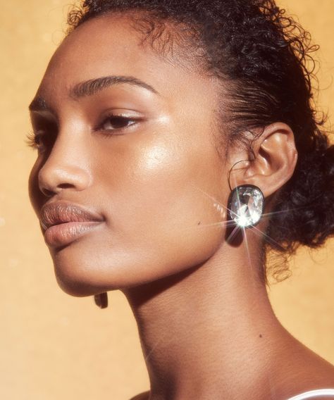 This Is Why The Glossier Skin Always Looks So Good+#refinery29 Glossier Photoshoot, Glossier Skin, Skincare Shoot, Glossier Skin Tint, Glossier Perfecting Skin Tint, Glossier Stretch Concealer, Beauty Campaign, Glossier Makeup, Refinery 29