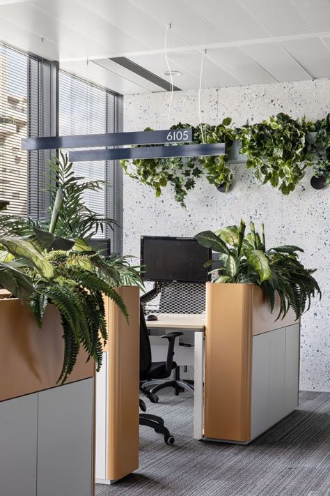 Menora Offices - Tel Aviv | Office Snapshots Office Greenery, Scandi Office, Office Landscape, Workstation Table, Workstations Design, Office Wall Design, Innovative Office, Drop Ceiling, Recessed Downlight