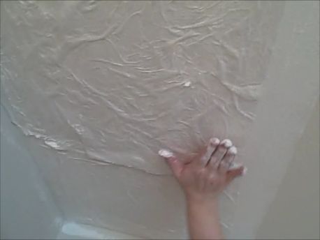 use tissue paper for an easy textured ceiling that hides unevenness better than paint alone: Cheap Ceiling Ideas, Textured Ceiling, Beadboard Wallpaper, Gift Tissue Paper, Ceiling Texture, Popcorn Ceiling, Diy Ceiling, Ceiling Treatments, Diy Papier