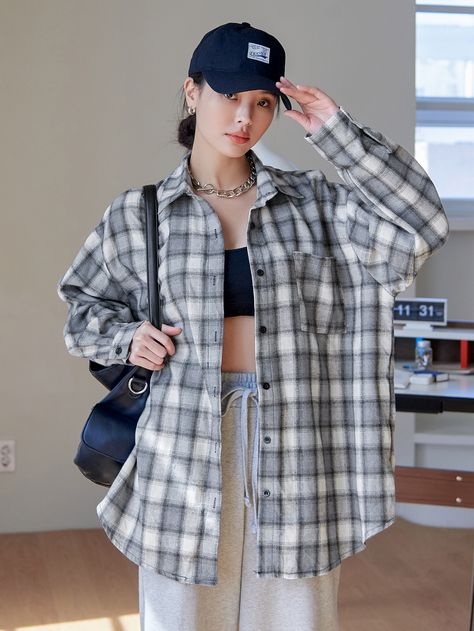 Checked Shirt Outfit Women, Checkered Shirt Outfit Women, Check Shirt Outfit Women, Checkered Shirt Outfit, Checked Shirt Outfit, Oversized Checked Shirt, Checkered Outfit, Flannel Shirt Outfit, Oversized Shirt Outfit