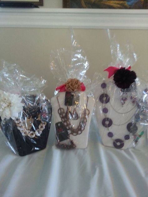 Paparazzi makes great gifts!! Get something for your sweetheart or your little diva!! I can even make a basket for the man in your life!! Basket Party Ideas, Paparazzi Gifts, Jewelry Gift Basket, Paparazzi Display, Mary Jewelry, Paparazzi Jewelry Displays, Silent Auction Baskets, Auction Basket, Homemade Gift Baskets