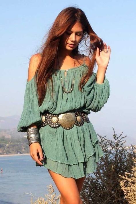 Boho outfits ... Chic Style Inspiration, Style Hippy, Stile Boho Chic, Look Boho Chic, Mode Hippie, Boutique Trends, Estilo Hippie, Boho Fashion Bohemian, Mode Boho