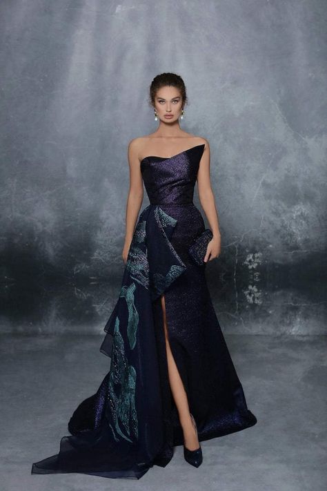 Jaquard Dress Designs, Evening Dresses Elegant Glamour, Tarik Ediz Dresses, Belle Silhouette, Tarik Ediz, Trumpet Gown, Simply Irresistible, Strapless Neckline, Inner Goddess