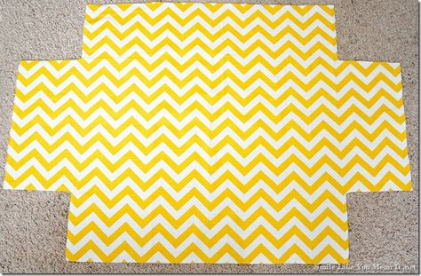 Changing table cover DIY Changing Pad Cover Diy, Table Cover Diy, Baby Diy Sewing, Baby Changing Pad Cover, Baby Nursery Diy, Nursery Girl, Baby Changing Pad, Diy Nursery