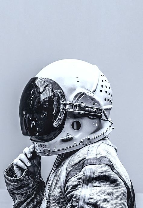 Then there is the sp Then there is the space  suit  | # photographers #beginners #photography Astronaut Aesthetic, Space Helmet, Astronaut Costume, Astronaut Wallpaper, Photographic Projects, Astronaut Art, Major Tom, Space Artwork, Its A Mans World