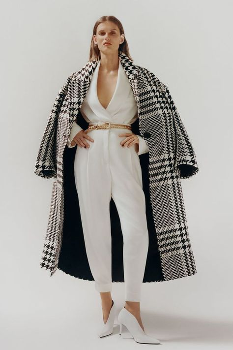 Zara Houndstooth Print Coat Zara Fall, Fall Outerwear, Mode Zara, Best Designers, Zara Fashion, Mode Casual, Winter Trends, Fashion 2020, Outfits Casuales