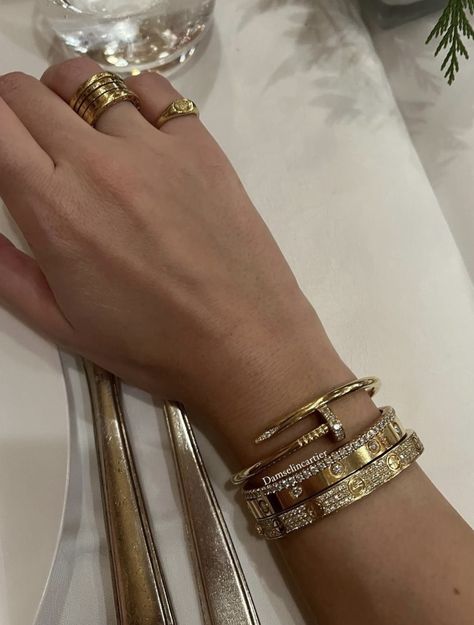 Hand Stacking Bracelet, Cartier Bracelet Aesthetic, Luxury Bracelet Stack, Gold And Silver Jewelry Together, Jewellery Stack, Xoxo Jewelry, Wrist Stack, Dope Jewelry Accessories, Expensive Jewelry Luxury