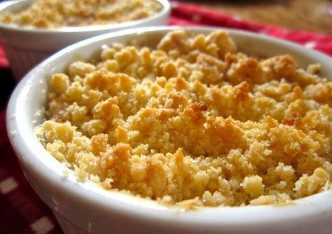 Simply the Best Apple Crumble (or Rhubarb, Blueberry, Peach...) Best Apple Crumble Recipe, Best Peach Pie Recipe, Best Apple Crumble, Peach Custard, Cobbler Peach, Peach Pie Recipes, Apple Crumble Recipe, Peach Crumble, Fruit Crumble