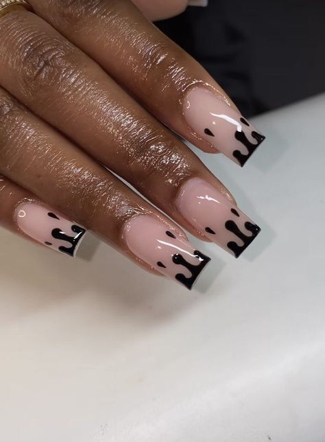 Short Black Biab Nails, Short Acrylic Nails Designs For Fall, Short Black Nails Designs, Coffin Nail Art Designs, Coffin Nail Art, Art For Short Nails, Nail Art For Short Nails, Nail Art Easy, Nail Art Inspo