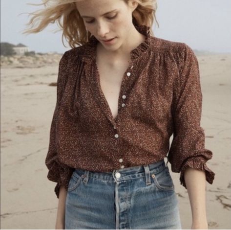 Big Sleeves, Neutral Outfit, English Countryside, Cotton Viscose, French Girl, Get Dressed, The Wind, High Waist Jeans, Jeans And Boots