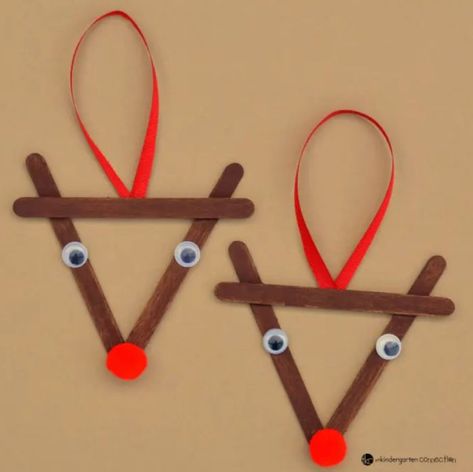 19 Christmas Crafts for Toddlers Stick Reindeer, Popsicle Craft, Chrismas Crafts, Brownie Scouts, Stick Christmas Tree, Kid Christmas, Dollar Store Christmas Crafts, Fun Christmas Activities, Christmas Crafts For Toddlers