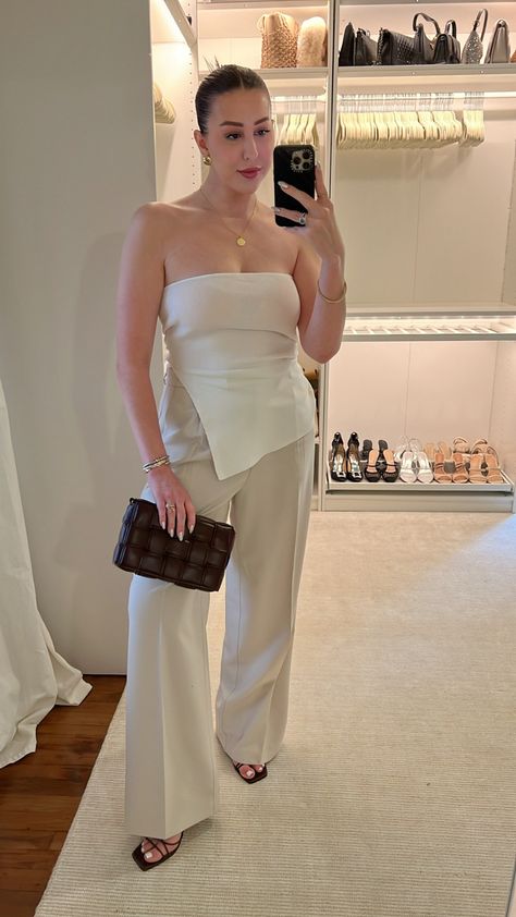 Minimal clean aesthetic with wide leg trouser style with a strapless white ribbed top and bottega handbag Styling With Kenzie, Bottega Handbag, Wide Shoulders Women Outfits, Strapless Top Outfit, Minimal Summer Outfit, Neutrals Outfit, Summer Outfit Style, Thick Earrings, White Ribbed Top