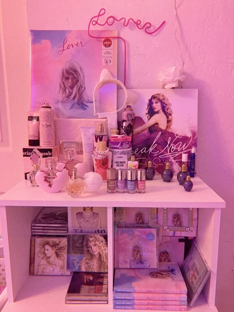 Aesthetic Room, Room Inspo, Taylor Swift, Swift, Bedroom, Wall, Pink