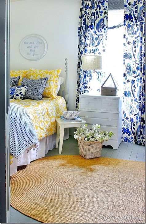 Love this blue, white and yellow bedroom. So inviting! via Thistlewood Farms Blue Yellow Bedrooms, Yellow Farmhouse, Yellow Bedroom Decor, Fun Furniture, Yellow Bedding, House Deco, Yellow Room, Bedding Ideas, Yellow Decor