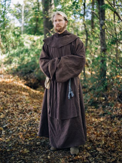 Medieval Commoner Clothing, Christian Monk Aesthetic, Medevil Outfits Man, Medieval Monk Aesthetic, Medieval Servant, Medieval Lord Clothing, Medieval Outfits Men, Medieval Friar, Monk Cosplay