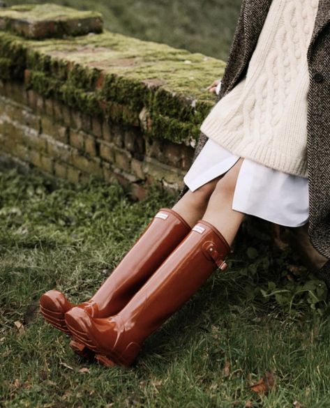 Countryside Outfit, Rain Boot Outfit, Countryside Fashion, Countryside Style, Wellies Boots, Wellington Boot, Boots Outfit, Hunter Boots, Fast Fashion