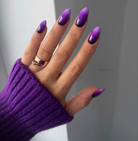 Nokti Ombre, Lilac Nails Design, Purple Ombre Nails, Violet Nails, Wave Nails, Unghie Sfumate, Purple Nail Art, Lilac Nails, Purple Nail Designs