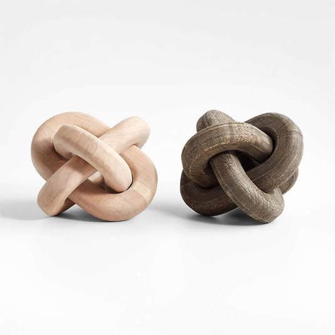 Statement pieces for $6...umm yes, please! Knot Sculpture, Office Decor Organization, Home Design Store, Unique Home Accessories, Small Sculptures, Decorative Sculpture, Metal Chain Link, Office Accessories, Unique Furniture