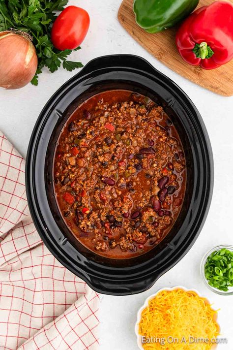 Slow Cooker Venison Chili - Eating on a Dime Best Venison Chili Recipe Crockpot, Crockpot Venison Chili Recipe, Crock Pot Deer Chili, Homemade Deer Chili Recipe, Easy Venison Chili, Deer Meat Chili Recipe Crockpot, Venison Chilli Recipe Crockpot, Crock Pot Deer Meat Recipes, Deer Chilli Recipe Crock Pot