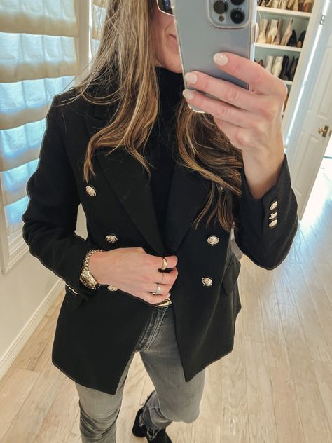 Boucle Blazer fall outfit idea affordable fashion affordable style H&M fashion style Black Boucle Blazer Outfit, Boucle Blazer Outfit, Mom Winter Outfits, Jeans Work Outfit, Mom Outfits Winter, Jeans Outfit For Work, Blazer Outfit, Style Blogger, Mother Denim