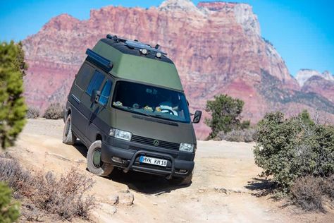 Mercedes Sprinter Camper Conversion, Camper Conversion Ideas, Sprinter Camper Conversion, Vw T4 Syncro, Berlingo Camper, Volkswagen Transporter T4, Mercedes Sprinter Camper, T4 Camper, Ford Transit Camper