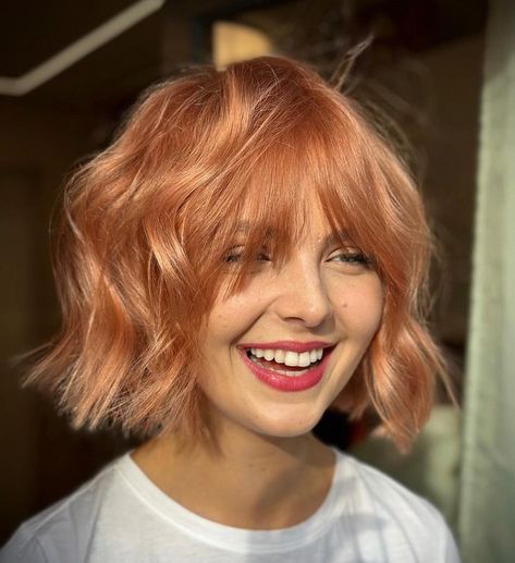 Hairstyles For Strawberry Blonde Hair, Apricot Red Hair, Short Wavy Copper Hair, Styling Super Short Hair, Peach Pumpkin Hair, Short Warm Blonde Hair, Short Strawberry Blonde, Strawberry Blonde Hairstyles, Blond Pony