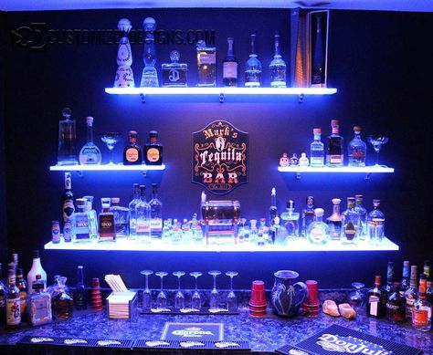 Bar Shelves Ideas, Back Bar Shelving, Floating Bar Shelves, Glass Shelves Decor, Liquor Shelf, Bar Mini, Floating Glass Shelves, Shelves Ideas, Home Bar Design