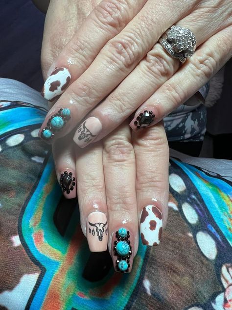 Western Style Nails, Fall Western Nails, Country Nail Designs, Western Nail Art, Rodeo Nails, Gradient Nail Design, Country Glam, Western Nails, Country Nails