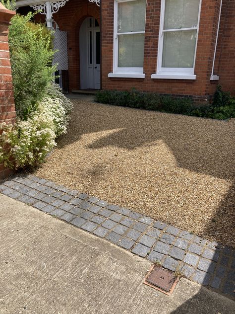 Driveway Victorian House, Semi Detached Driveway Ideas, Small Driveway Ideas Uk, Front Driveway Landscaping, Home Driveway Ideas, Small Driveway, Drive Ways, Front Driveway, Resin Driveway