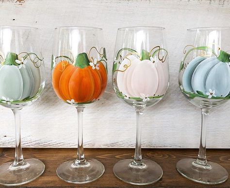 I know we don’t want to talk about it yet but Fall is coming. Truth be told I do love the change in seasons and the colours of Autumn. So once again I am bringing back my colourful pumpkin wine glasses. I think they add a special touch to your Fall Entert Fall Wine Glasses, Hand Painted Wine Glasses Diy, Diy Wine Glasses Painted, Pumpkin Wine, Wine Glass Designs, Autumn Wine, Diy Wine Glasses, Wine Glass Crafts, Fall Entertaining