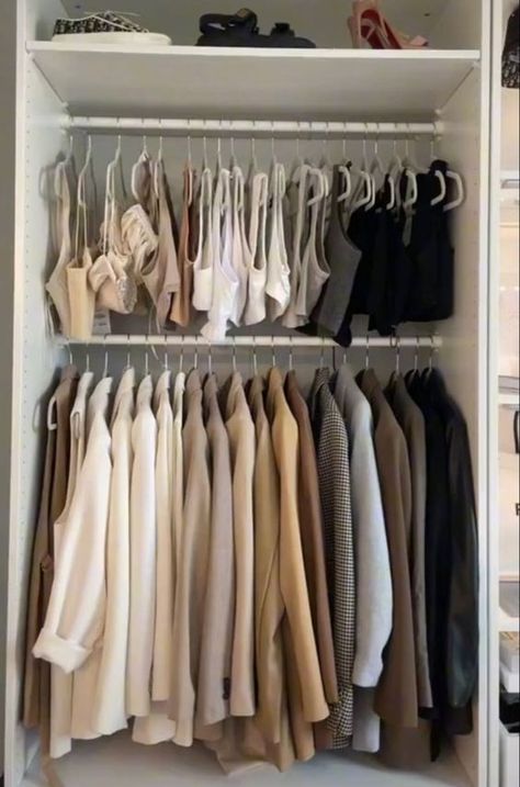 Closet Organization Aesthetic, Bedroom Organization Tips, Rack For Clothes, Organization Hacks Bedroom, Tips For Organizing, Decision Fatigue, Storage Hanging, Minimalist Closet, Wardrobe Organisation