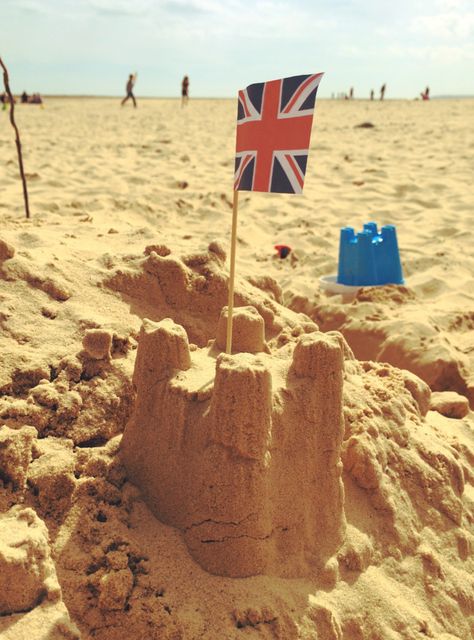 Day 23 #100happydays. The Great British seaside holiday. Love it. 10/04/2014 British Seaside Photography, British Seaside Aesthetic, Seaside Aesthetic, English Seaside, Seaside Holiday, British Beaches, Seaside Theme, 100 Happy Days, British Seaside