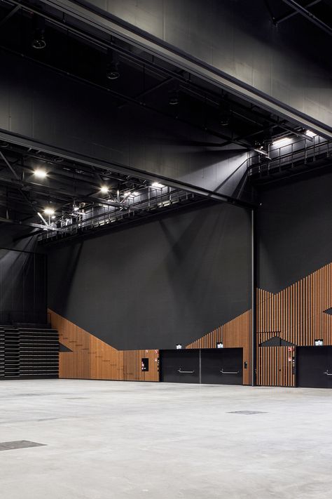 black ceiling and wall design with wooden touches in events centre design Convention Center Design, Black Ceiling Tiles, Suspended Ceiling, Black Ceiling, Ceiling Tiles, Design Center, Convention Centre, Ceiling Design, Case Study