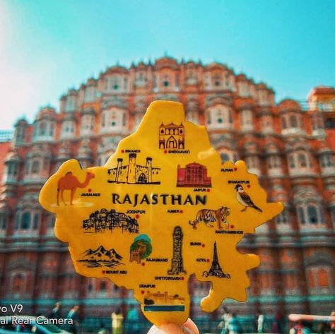 Design Shoes Drawing, Hawamahal Jaipur, Me Cover Instagram Highlight, Rajasthani Culture, Best Place To Visit, Chemistry Basics, Rajasthani Art, Instagram Symbols, India Culture