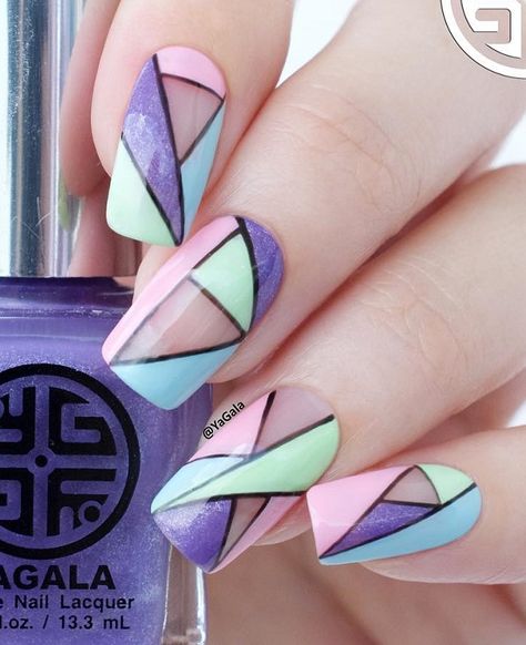 Geometric designs and nail art are a perfect combination. Improvise geometric shapes with different colors. Enhance edges with black nail color. Aqua Nails, Nail Art Stripes, Geometric Nail Art, Geometric Nail, White Nail Polish, Striped Nails, Cute Nail Art, Autumn Nails, Nail Art Ideas