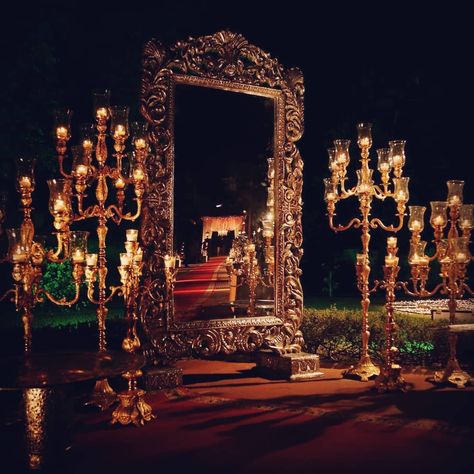 F5weddings on Instagram: “Royal or Regal... Can't decide. This one is a view cutter for the Pheras... #f5weddings @ #rajasthan #indianwedding #royalwedding . . . .…” Indian Royal Decor, Royal Wedding Stage Decor, Royal Wedding Decorations Stage, Royal Event Decor, Royal Engagement Decoration, Mirror Theme Wedding Decor, Royal Wedding Backdrop, Royal Mandap Decoration, Royal Event Theme