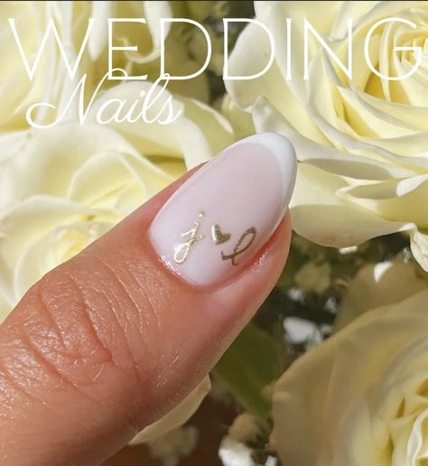 Bridal Nails White Tip, Initial Nails Wedding, Short Nail Designs Engagement, Coffin Engagement Nails, Bridal Nails Initials, Bride Nails With Initials, Wedding Nails Biab Design, Engagement Nails With Initials, Initial Wedding Nails