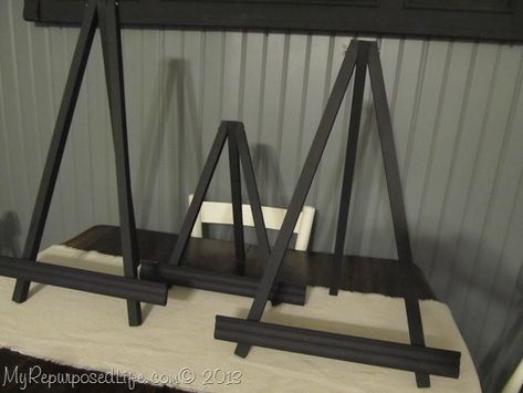 DIY small black easels Diy Easel, Chalkboard Easel, Lumber Storage, Tabletop Easel, Craft Fair Displays, Display Easel, Small Woodworking Projects, Art Easel, Craft Show Displays